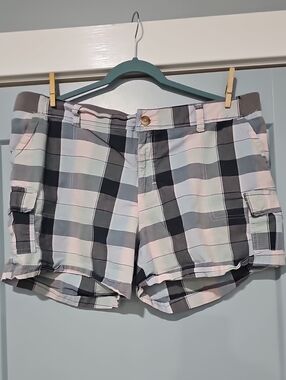 Plaid Cargo Shorts in Pastel Pink, Gray & Black